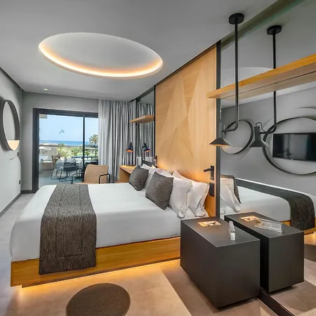 Hotel Faro, A Lopesan Collection 5*